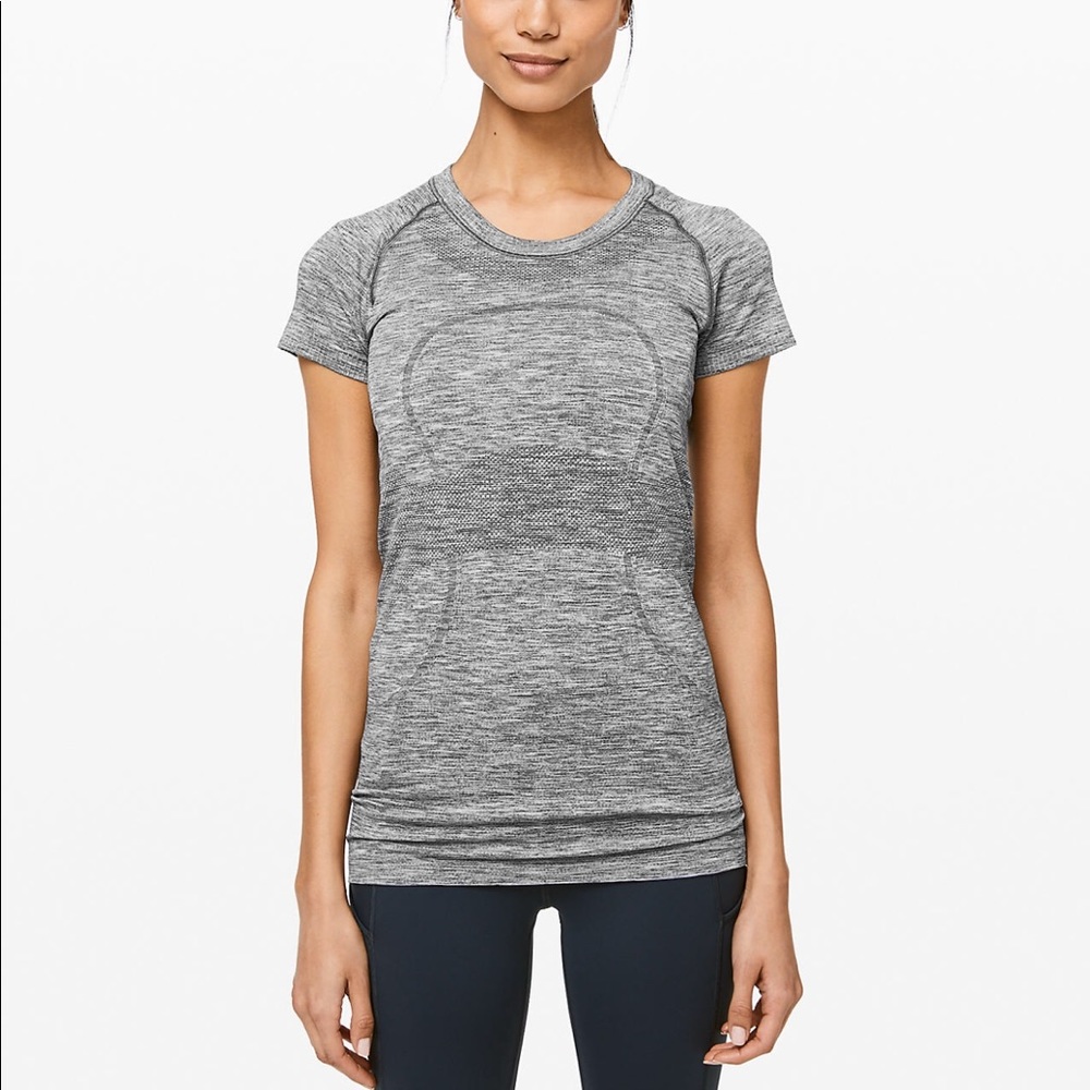 Lululemon swiftly tech short sleeve